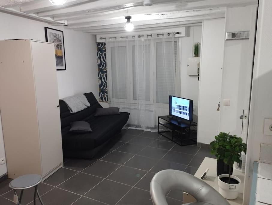 Studio Equipe Proche Aeroport Paris Cdg Apartment Vemars Bagian luar foto