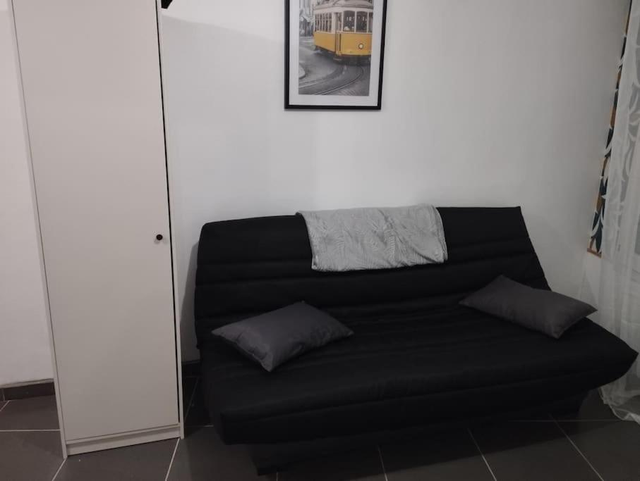 Studio Equipe Proche Aeroport Paris Cdg Apartment Vemars Bagian luar foto